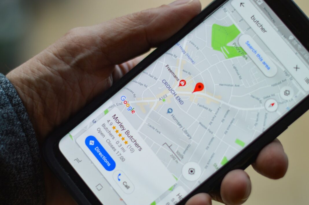 Adana Google Harita SEO için telefonda Google Maps işletme profili ve yol tarifi ekranı